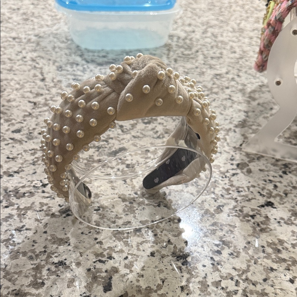 Lele Sadoughi Grey Pearl Headband